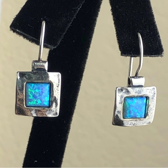 Signed “Didae” Israel 925 opal wire drop pierced earrings - Picture 2 of 5